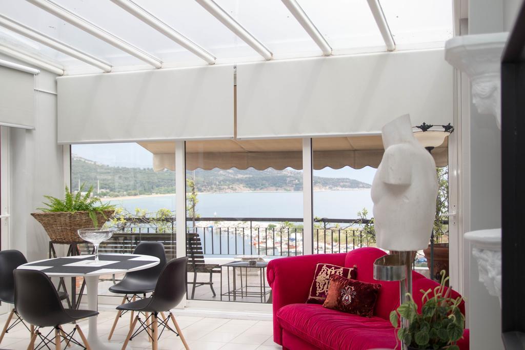 Port View Suites Kavala Exterior foto